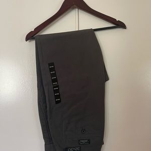 Banana Republic Emerson Chino NEW - tags on!